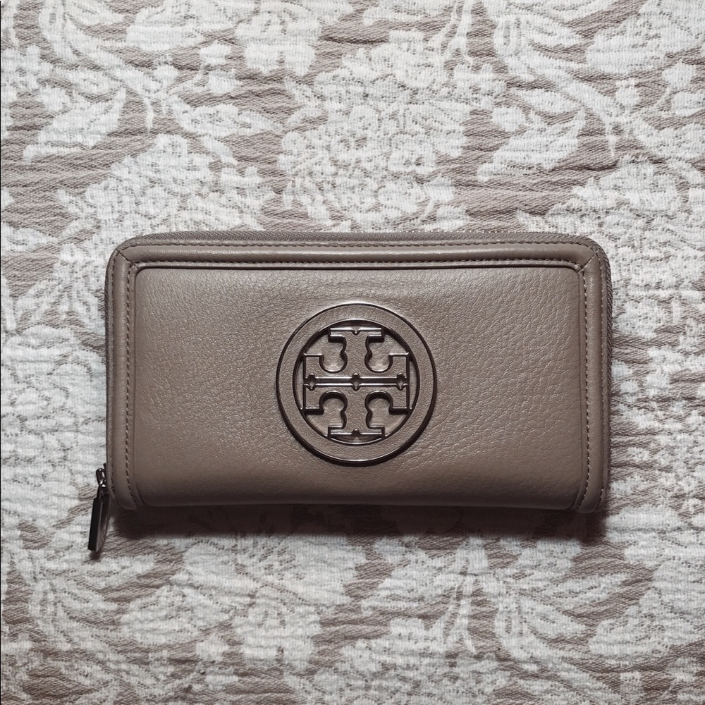 Tory Burch Miller Wallet